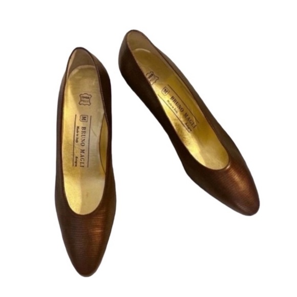 Bruno Magli Dark Brown Embossed Leather Heels Size 8AA - Picture 6 of 6